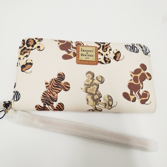 Disney Parks Dooney & Bourke Animal Kingdom - Picture 2 of 6